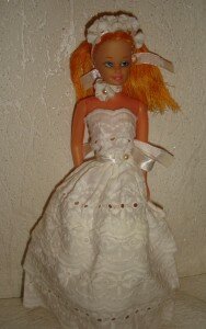 Свадебное платье для куклы