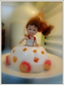 Тортик для девочки куколка