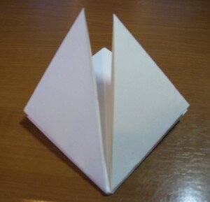 Оригами тюльпан: шаг 6
