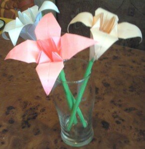 Оригами цветы лилии: пошаговая инструкция с фото