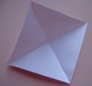 Оригами птица вороненок - шаг 1