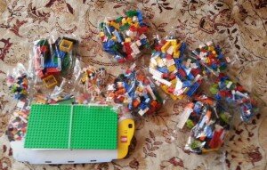 Состав огромной коробки Лего