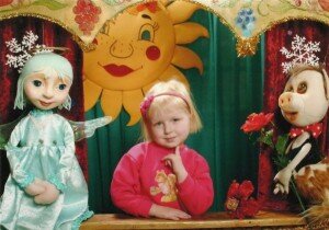 Олесюнька в кукольном театре "Шут"