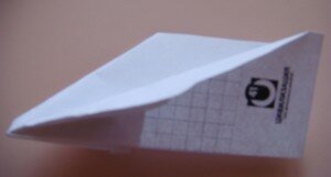 Самолетик из бумаги