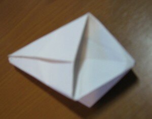 Оригами тюльпан: шаг 10