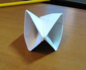 Оригами тюльпан: шаг 11