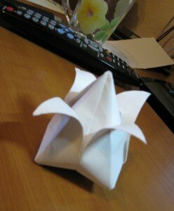 Оригами тюльпан: шаг 15